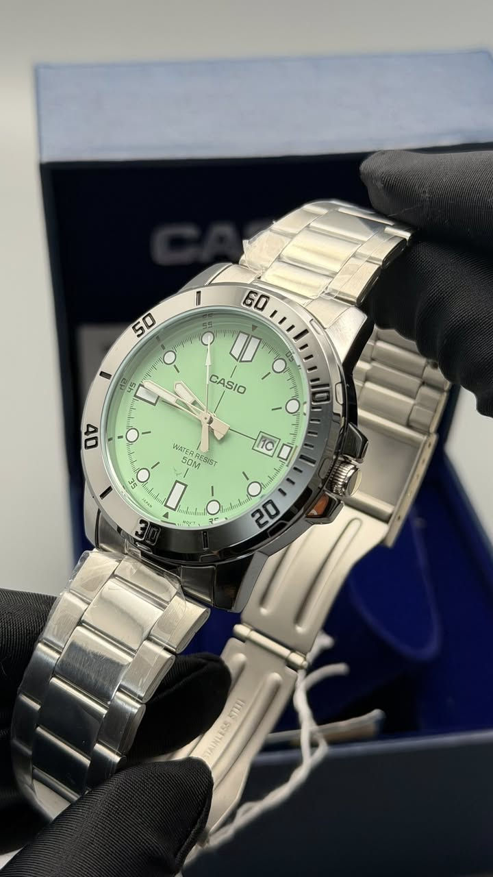 ساعة CASIO الأصلية
تصميم شبابي عصري بلون مميز وواجهة جذابة تناسب الاستخدام اليومي.

المواصفات:

* حركة Quartz أصلية عالية الدقة
* هيكل وسوار ستيل مقاوم
* مقاومة للماء WR50
* عرض للتاريخ
* لون Mint مميز وراقي
* خفيفة وعملية للاستخدام اليومي
* أصلية وكالة مع إمكانية الفحص قبل الاستلام

السعر: 85,000 دينار عراقي

للتواصل والاستفسار واتساب:
***********

