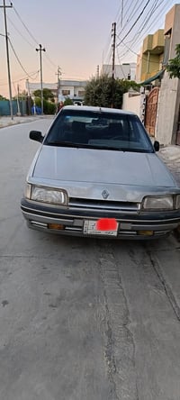 رينو موديل 92 للبيع سنويه لغاية 27 رقم كركوك تريد تحويل تريد وكاله 078...