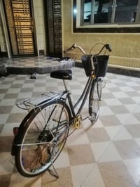 عبدالحليم للبيع او امراوس  حجم 27 كير  لون اسود  سعر 60او بيه مجال رقم...