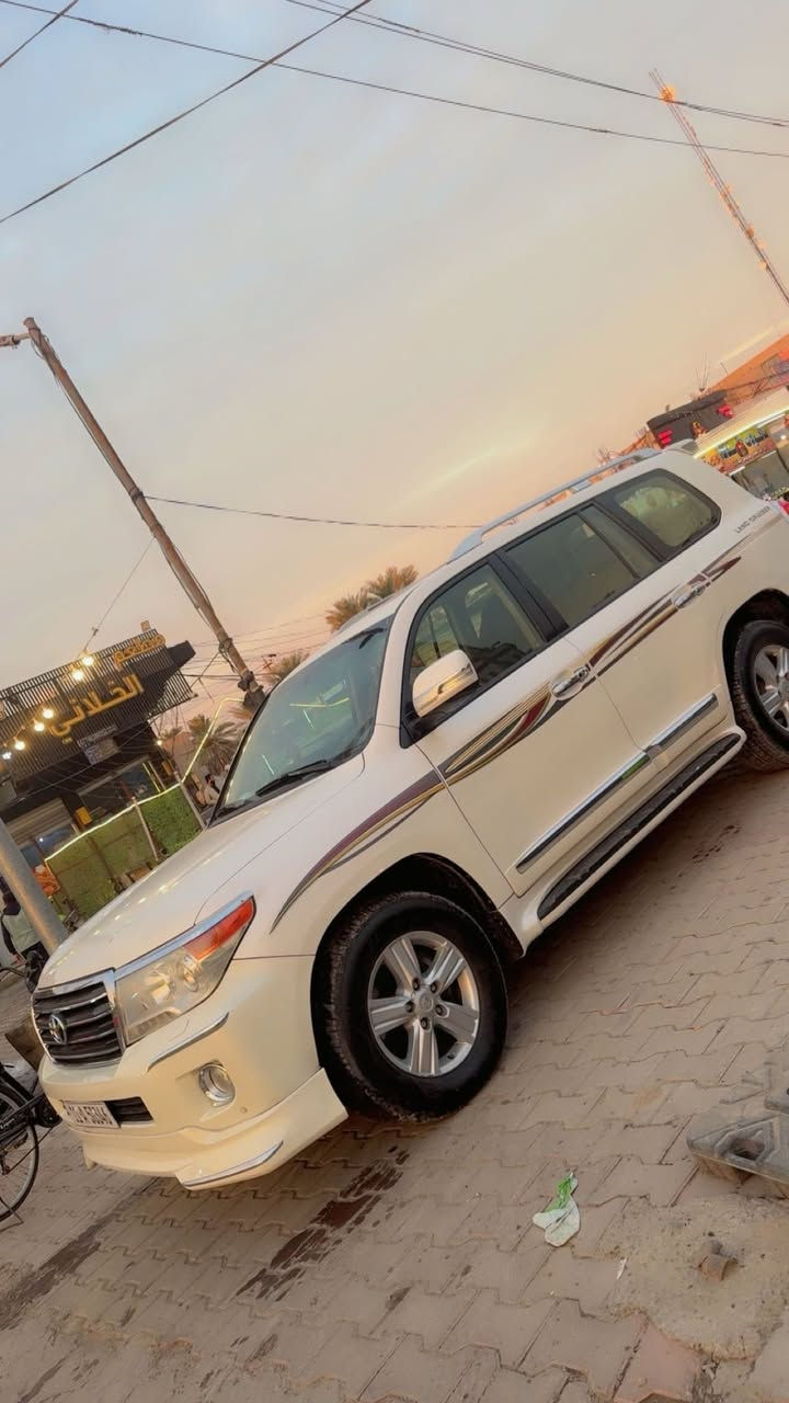 لاندكروز 2012 بغداد بسمي صورها بالشريط وبدون شريط سونار موجود كير محرك صدر تخم تاير خير من الله مقطع فديو موضح الشخوط والرصعات سعرها337بيهة مجال مكاني ديالى المقدادية*********** بيع او مراوس
