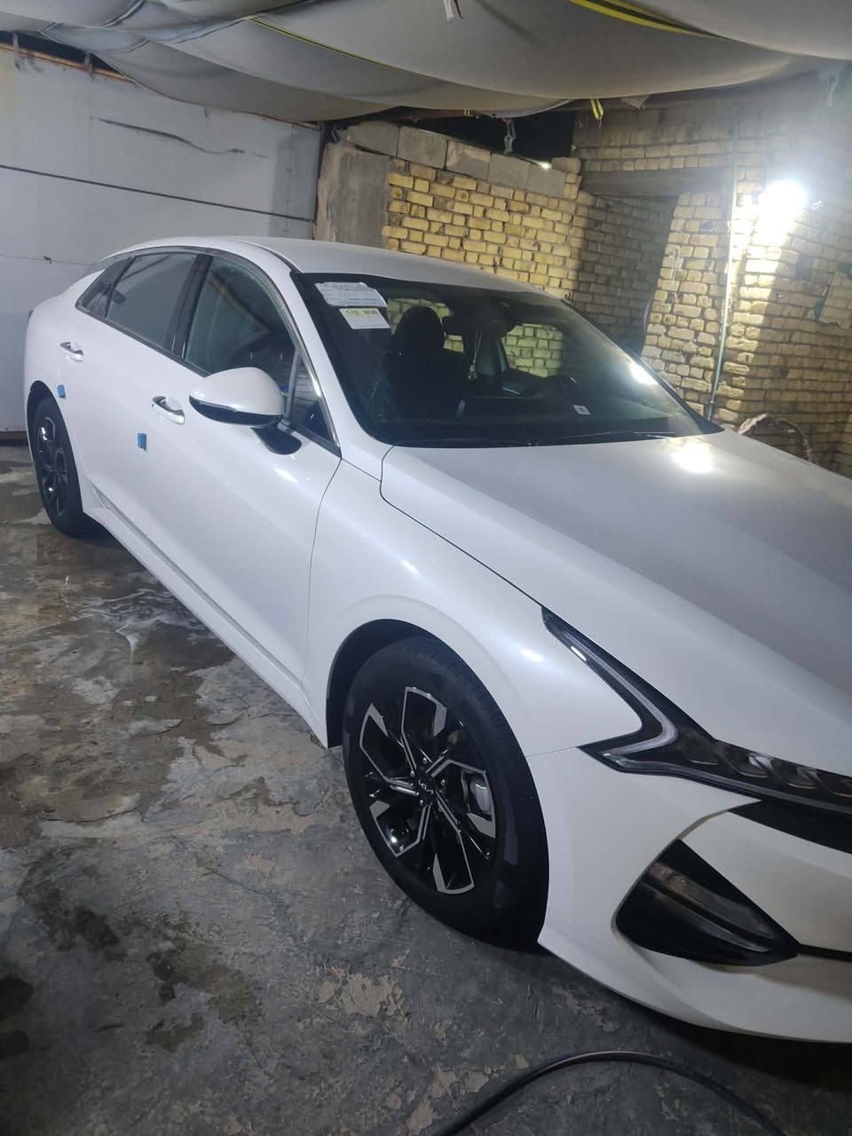 السلام عليكم K5 اصل غاز 2023 كفاله عامه من الشخط فول عد الفتحه ماشيه 24 حقيقي استخدام شخصي مرقمه ذي قار انكليزي تحول بسمي مكان السياره ناصريه مركز 
السعر 220 وبيه مجال 
اتصال فقط ***********
