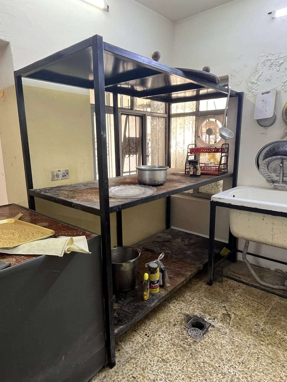 اكثر من ميز للبيع للاستفسار
***********
العنوان - موصل
