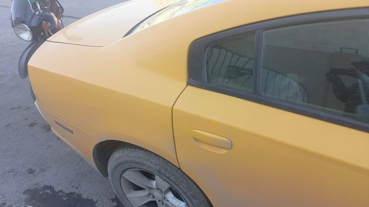 ملف بالنشر 
وسايق المركبه 
شارجر بغداد تاخذ انكليزي بس ورى العيد على ما تكمل المعامله موديل 11 سيارة جاهزه و مناسبه مكانها ذي قار سعر 98 بيع سريع تدفع 75 و 25 قصد هم ترهم 
***********
