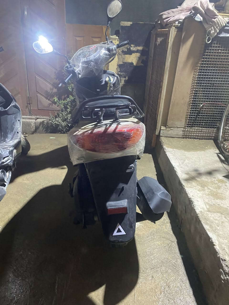 سلام عليكم دراجه اكزز تريت للبيع نوزل ٢٠١٦ستان كهربائي دراجه رمبه قبل ٦اشهر الله شاهد نزلت ب١١ورقه ونص والوراق مالته موجوده دراجه تجي جيب وياك ألف فيتر إذا كفرات تجاري او مكينه مفتوحه اخذه بلاش دراجه تغيرات وبنز جديد دراجه مضلومه بل تصوير تجي بل حقيقه تخبل دبل إشاره عالي ناصي هورن كهربائيات دراجه تجي وتفحص السعر ب مليون وبيه مجال للطيبين الله شهاد البارحه بدلت دهن امزوير الاصلي سبب البيع مكان ماعندي المكان الحريه شارع المعرض الرقم *********** الاستفسار اكثر خاص وتساب واني خادم
