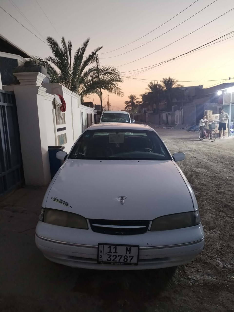 سلاعليكم ابرنس ابيض ٩٦ مكينه 2000 مفتوح  جديده قطع 

والكير هم جديد قطع بس البك مرات شويه ياخر 

السياره حلوه حيل احله من الصور تخم تاير  

تبريد شغال ثلج 🥶🥶 السعر ٣٥ بيها مجال 

قليل مكان بغداد ابو غريب. *********** بي واتساب 

خاص مفتوح
