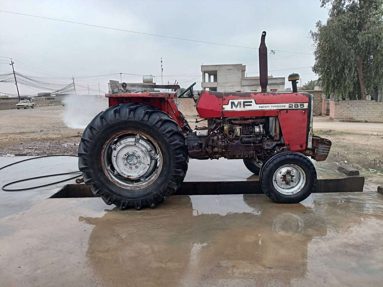 السلام عليكم
تركتر برازيلي حجم 285
 للبيع نضيف حيل كما موضح في الصور 
السعر 10500000 عشره ونص وبيهه مجال 
للاستفسار اكثر اتصل ***********
