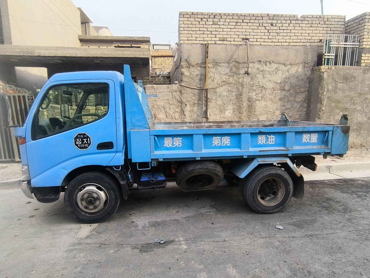 سلام عليكم تيوتا راس ثور فحل موديل 2001 لا تبخير لا تنقيص سنوية لل28 مكان بغداد ‏‪***********‬‏
