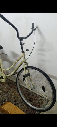 بايسكل بناتي للبيع حجم 26 موديل 2025 لون عسكري مكفول كفاله عامه من جبت...