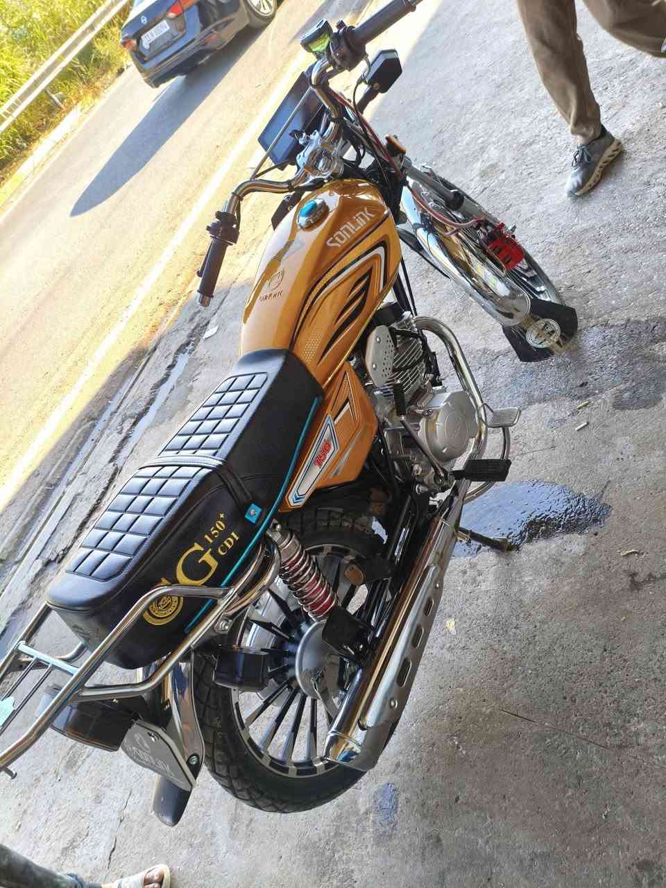 السلام عليكم دراجه سيفان محرك 150 دراجه مقفوله عنوان ديالى بعقوبه موديل 25 سعر 850 فيها مجال ***********
