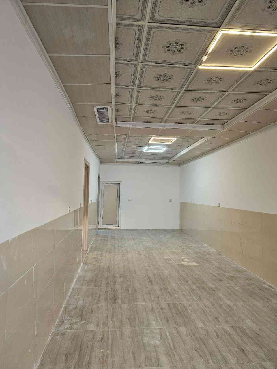 خانووی 2 نهۆم و نیو بۆ فرۆشتن 🏢 

✅ نرخی 7 دەفتەر و مامەڵەیە 💰 
Code 705 🏷️

✅ ڕووبەری ١١٩ مەترە 📏 
✅ ڕووی قیبلە 
✅ بەرامبەر باخە 🌲 
✅ دەکتی موبەریدەی هەیە 🌪️ 

پێکهاتەی خانووەکە ⏬ 
نهۆمی یەکەم ( نوستن و مەتبەخ و  میوان ) 
نهۆمی دووەم ( هۆڵ و مەتبەخ و میوان و دوو نوستن و موشتەمەلات ) 
نهۆمی سێیەم هەیکەل ( ژورێکی گەورە و موشتەمەلات ) 

بۆ زانیاری زیاتر کۆمێنتێک بنووسە 💬 #ڕاستەوخۆ وەڵامت پێدەگات ✅ 

بۆ پەیوەندی ☎️ 
0771 877 0101 

عقارات #گوڵستان 📌 دووسایدی هەواری شار - تەلاری ماد ـ ئۆفیسی ژمارە 1 

تێڕوانینێکی نوێ بۆ #خانووبەرە
