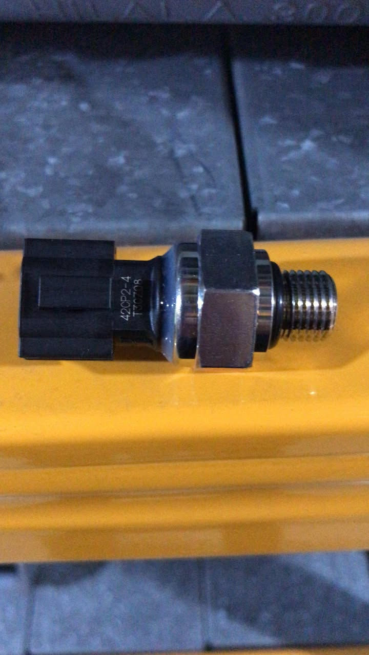 السلام عليكم لدينا ادوات احتياطيه من شركه هيتاشي شفل كاوسكي حفاره هيتاشي  تواصل على الماسنجر


**إذا كنت صاحب هذا الإعلان وتريد حذفه لأي سبب، رجاءا أرسل رسالة إلى الدعم الفني**