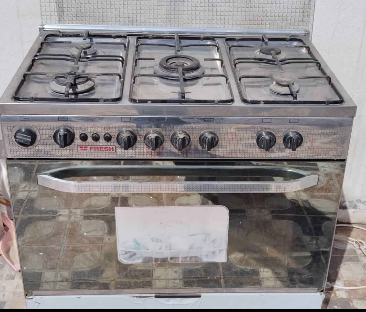 سلام عليكم طباخ فريش للبيع مستعمل مرتين بس جديد ماخذه ٤٨٥ أريده ب ٣٠٠ بي مجال مكاني الحمزه الغربي  ***********
