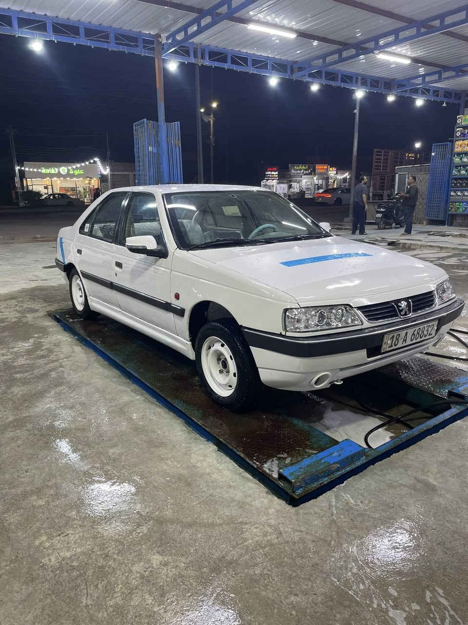 للبيع بيجو مديل 9 جي ال اكس بسمي إنكليزي حداديه جديد كهربائي كله شغاله تبريد شغال معمره خياسات شواصي مكفولات حادث قوي مابيه بيه صبغ مكانات تخم تاير غرفه حلوه بيجي السعر 30 وبيه مجال عنوان النجف الميشتري لايخابر والتفاصيل كله موجوده ***********@
