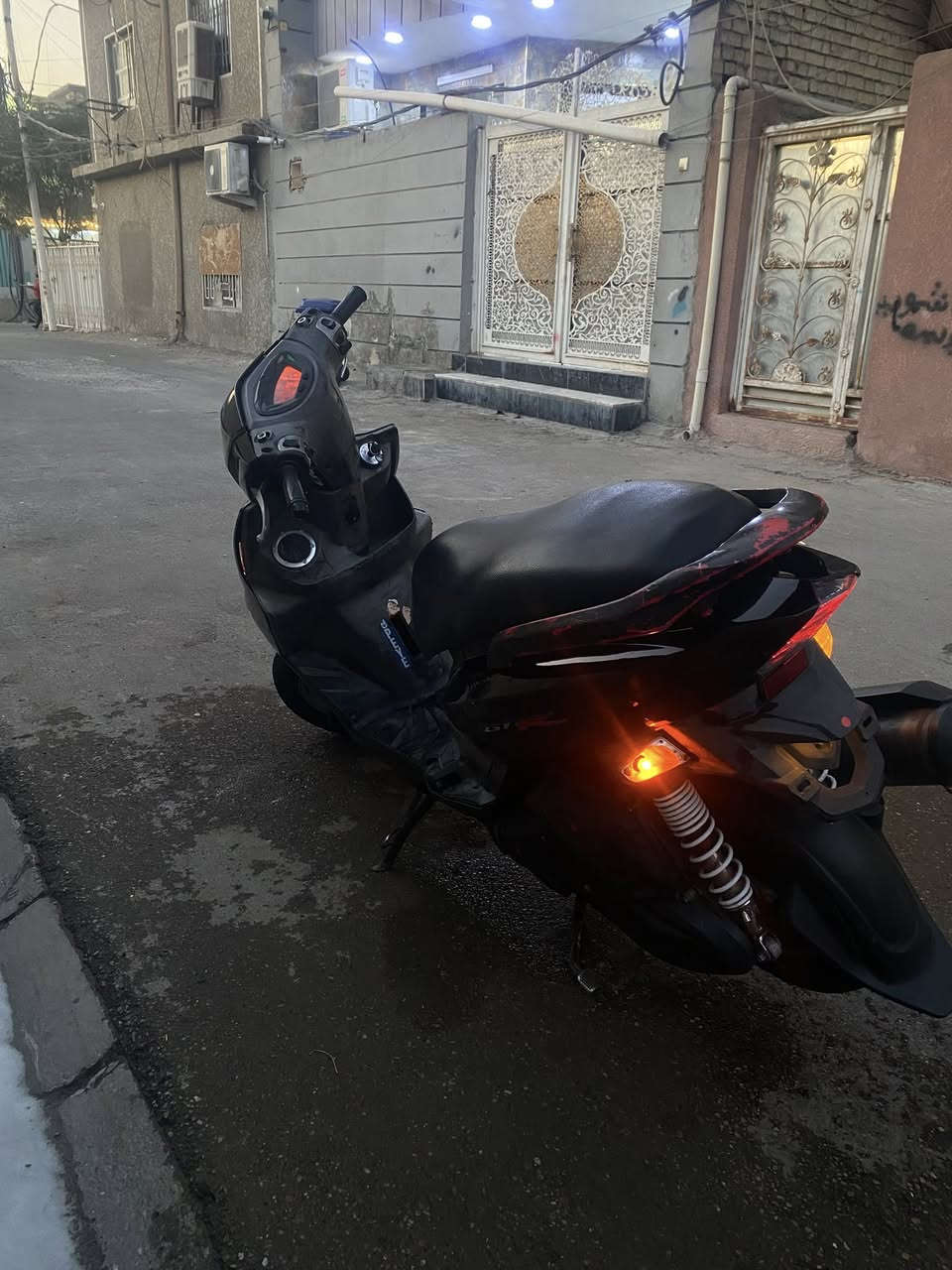 جي تي ار للبيع
دراجه خير من الله شلعه ومعدل 
كهربائيات كله شغاله دشبول كيلو متر طوافه بانزين 
دبل اشاره سكانت
كامله الدراجه 
العنوان بغداد الحبيبية 
السعر 650 
***********
