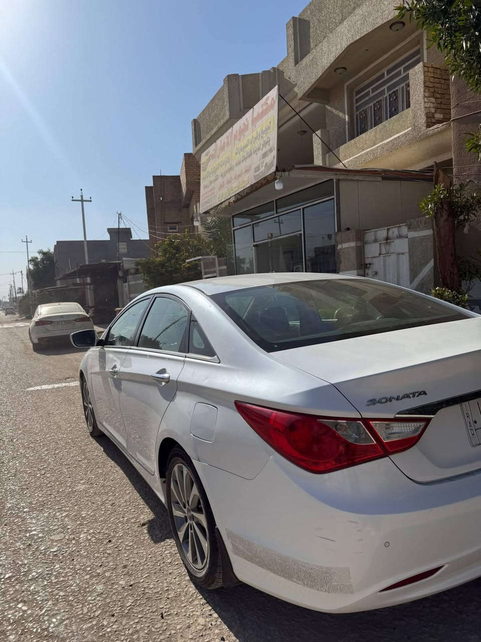 السلام عليكم
سوناتا 2015 خليجي 
للبيع ماشيه 215
بيه حالوب خفيف بلقماره والجنطه 
وطكه بلجاملك الامامي 
 سعر $ 145
السيارة بسمي 
المكان بابل الحله 
***********
