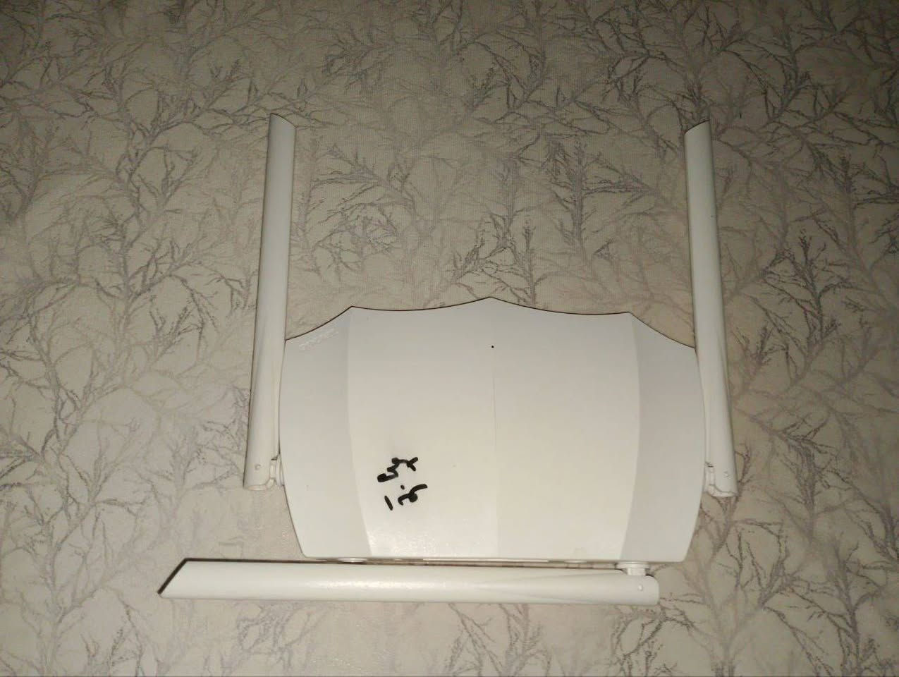 سلام عليكم
رواتر عدد 2 للبيع شلع
شرط الشغل واي خلل ما بي
نوعيه : تب لينك 
و تاندا
المدئ 750 
السعر ثنينهم ب 35 الف 
يوجد توصيل 
واتساب ***********
