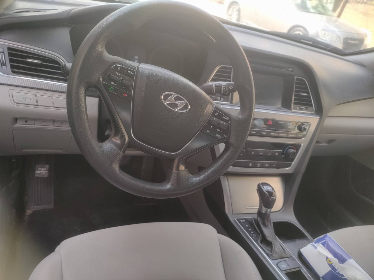 سوناتا 16 امريكي قادسية مكانه ذي قار بدون تبديل بيه صبغ اثر تقشير وبيه ضربه بسيطه من الخلف بسيطه السعر 110
الي بسمه السياره بالقادسيه 
***********
