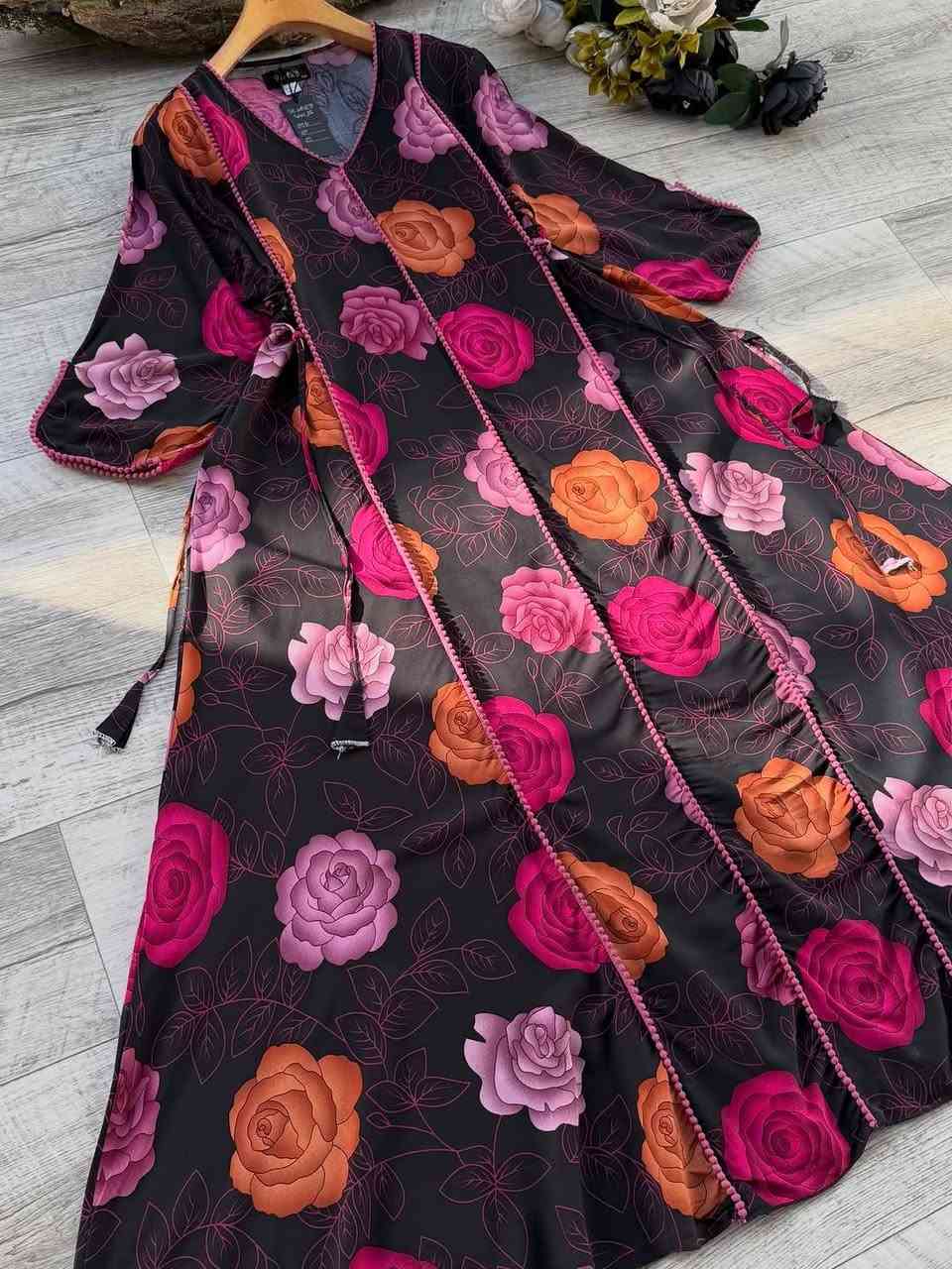 #تكــــــــــرااارر_جمااااال_العيـــــــــد_____وووووصـــــــــــل
#دشداشة كشمير بنعومة فاخرة ✨
لون راقي وتطريز ناعم يبرز الأنوثة بذوق هادئ🌸🦋
قصة مريحة مع شدّة خصر تعطي شكل أنيق ومرتب🐅🙂
القياسات _2xl_3xl_4xl_5xl🙂🤍
#سعـــــــــــــــــــــر15
يوجد توصيل داخل المسيب الفين دينار 
يوجد توصيل محافظات


**إذا كنت صاحب هذا الإعلان وتريد حذفه لأي سبب، رجاءا أرسل رسالة إلى الدعم الفني**