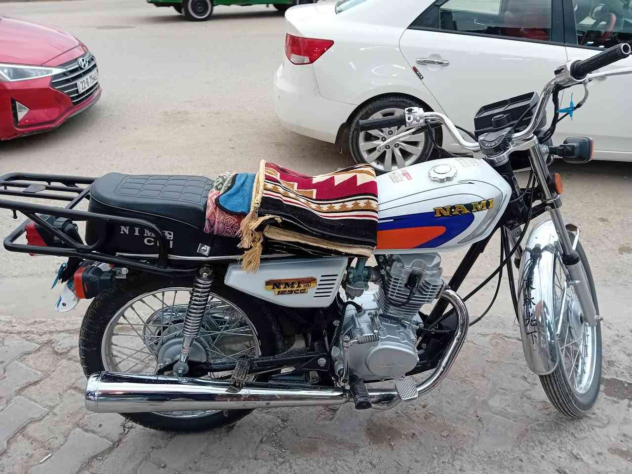 ءلعزاز دراجه نامه متياز للبيع المكان كربلاء طويريج دراجه نضيفه باب اول العر 700وبيها مجال للعزاز هذا(رقمي)+ ***********
