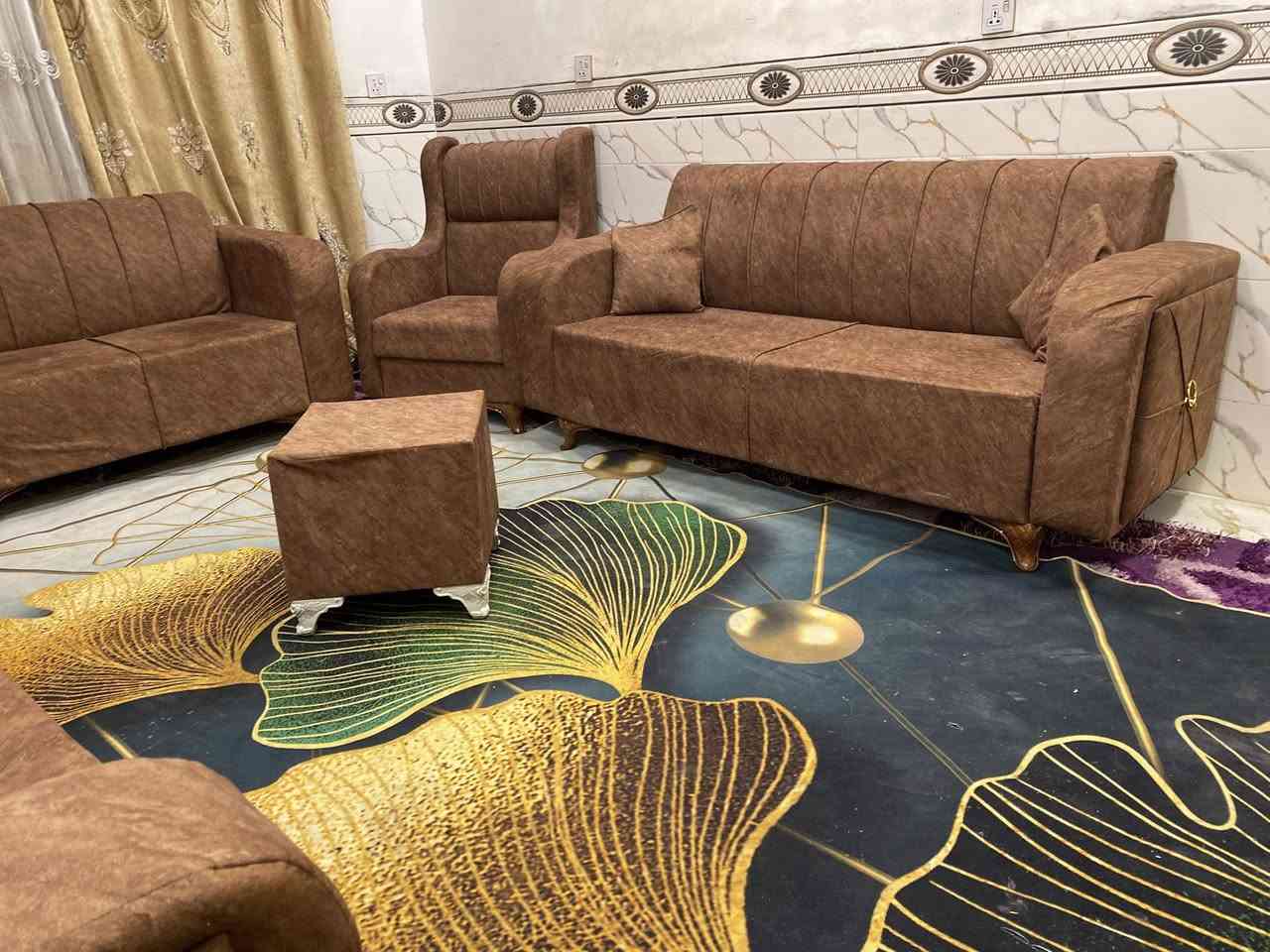 تخم 10 مقاعد نضيف اي ضرر مابي اخو الجديد تسكام السعر 270 وبي مجال المكان كربلاء ***********
