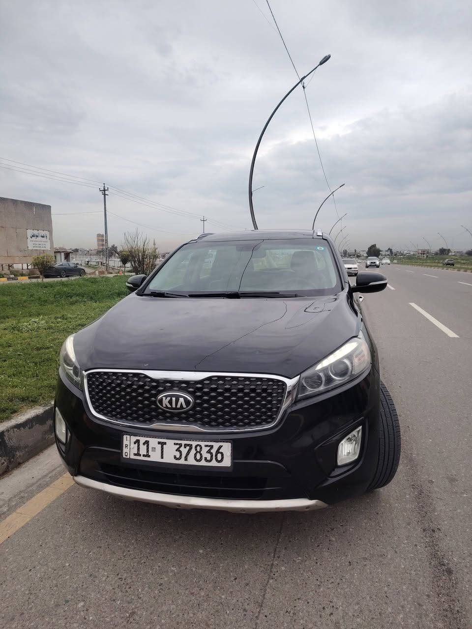 السلام عليكم
للبيع سورنتو سبعه 7ركب فول موصفات 1/1 فول الفول رقم بغداد جديد هزة جديد ضرر قطعتين بدون دواخل سيارة جاهزه واحلى من صور سيارة جاهزة مايعوزة ربع سعر160 للتواصل  هذا رقم ***********
