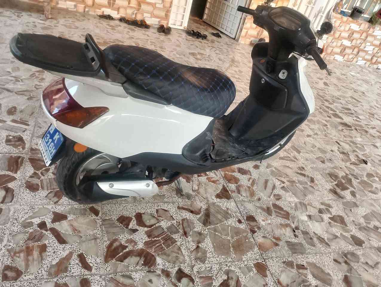 سلام عليكم عندي دراجة اسبيسي يابانية نضيفه دراجة حلوة موديل 22دراجه أي نقص مابيه  قبك ماتري قبق جنطه غير ذني مابيه مكاني واسط نعمانيه سعر دراجة 550/رقم الهاتف ***********
