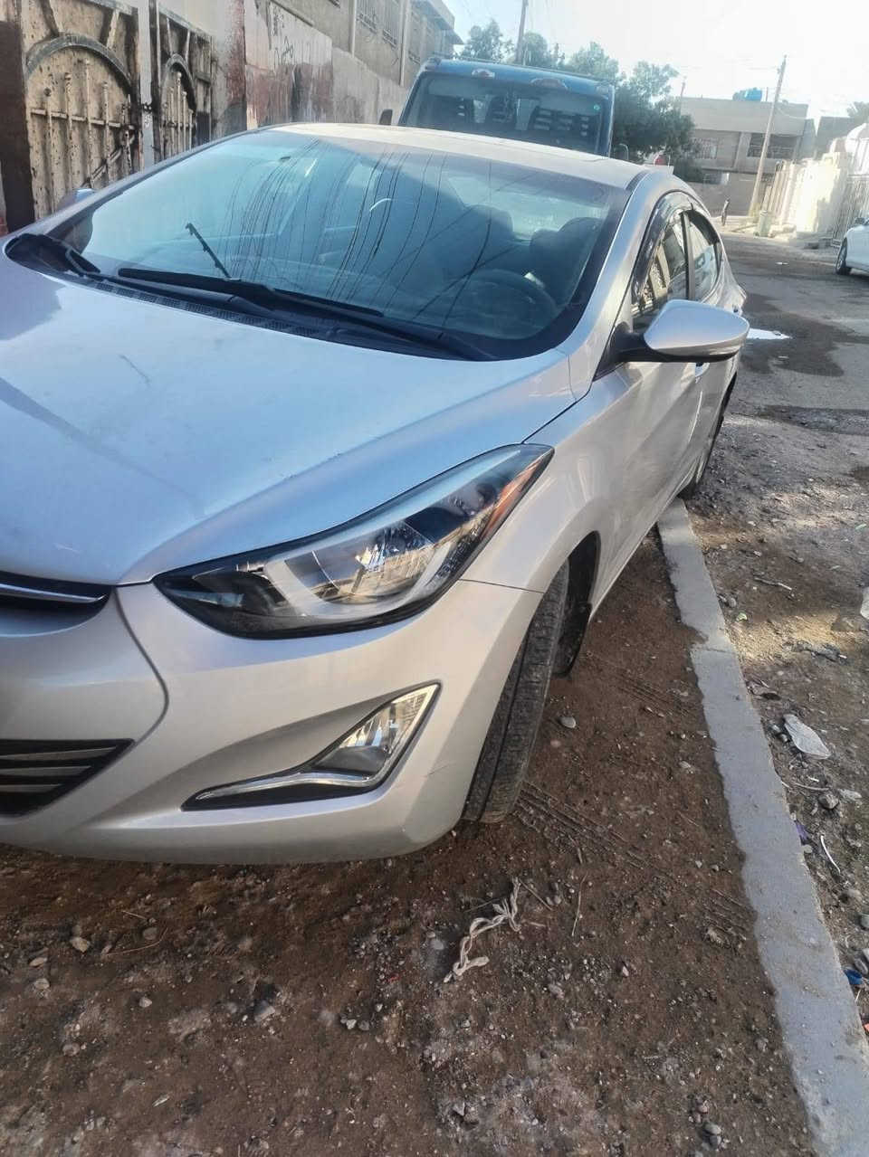 السلام عليكم النتره امريكيه رقم بغداد دولي...
بدون حادث وبدون ايرباك بجم كبس
السياره فول مواصفات يعني لمتد ....٢٠١٦
فتحه بصمه كشنات كهرباء جلد تدفى بل كشن
صدر امامي خلفي شادهن جدت تبريد تدفى
كير مكينه مكفولات يعني ماتصرف عليه
صور السياره مال امريكيا بل صور ...
ملاحظه ...
السياره هذا الون يجرد بيهه كلير صفحه 
اي سونار ايعجبك اخذه بدون حادث فقط 
كلير اني ابيع احزام ...حجم المكينة ٢٠٠٠
مكان السياره بغداد الشعب شارع الصحه 
السعر ١٠٥وبيهه مجال بصيط حك جيتك
***********
