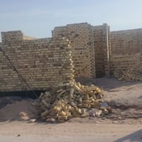 ٢٠٠م • سند ٢٥ • قرب سيطرة الآثار