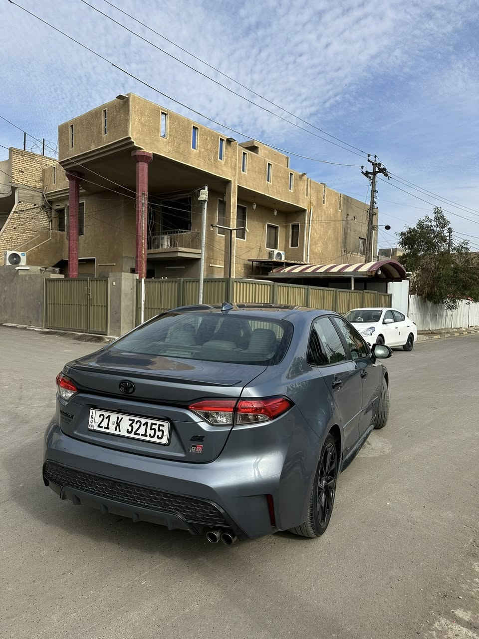 السلام عليكم
TOYOTA COROLLA 
موديل 2021 SE
مكينه 2000 مكفوله 
كير مكفول
تبريد ثلج
شفتات استيرن
كامره خلفيه 
رادار امامي
حساسات 
حساس امامي وخلفي
تحكم سرعه 
تحديد مسار
انظمه قياده 
شاشه جبيره
اشاير مري 
ويل كب 18 
داخل ابيض 
حداديه 80%
رقم سليمانيه تريد تحويل أو وكاله عامة
سياره حادثها بس بنيد قطعه وحده صبغ بدون دواخل بدون ايرباك 
السعر 135 وبيها مجال 
مكاني بغداد الامين ثانيه 
***********
