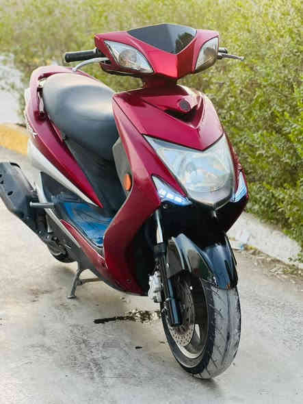 السلام عليكم سكنس لد دراجه جديده لون مميز صارلها 4اشهر نازله من الرمبه نكره سلف بكل وقت شلعه معدل دراجه كامله السعر 1250وبيها مجال مكاني الكاضميه ***********
