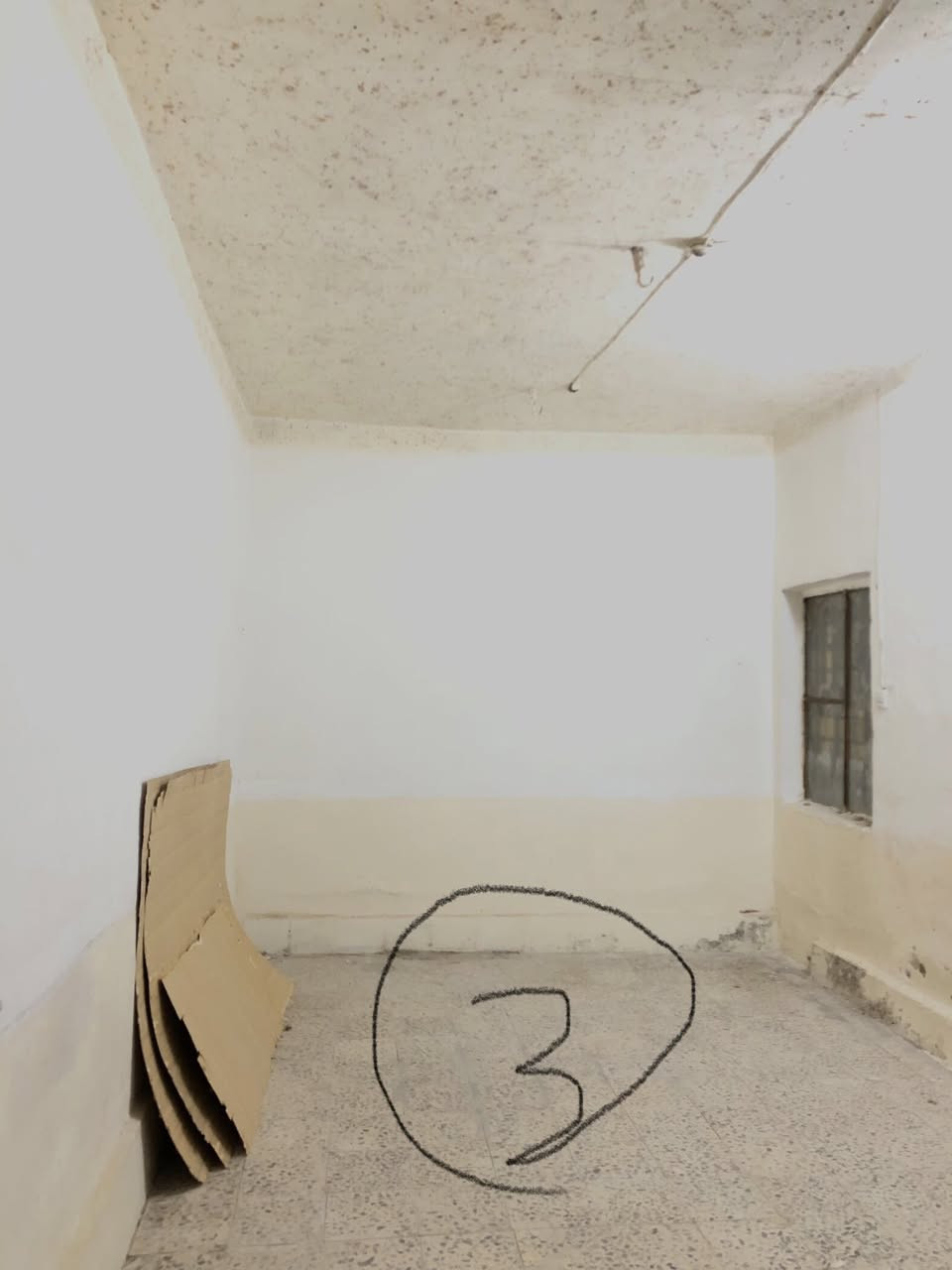 السلام عليكم نص بيت بالانصار معروض للايجار ٦٠ متر بالطول للتواصل 

صاحب الدار ‭٠٧٨٢ ٥٦٩ ٦٦٣٣‬
