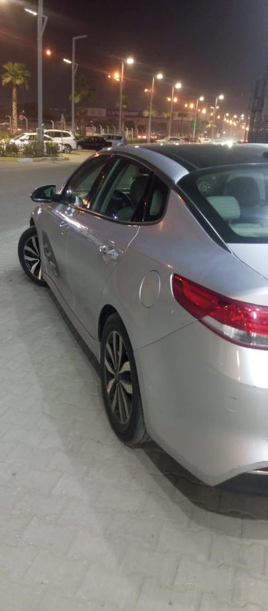 كيا اوبتما 2016
وارد امريكي سيارة فول واحد على واحد 
رادارات
حساسات
كامرة 
بصمة
تحكمات
بانوراما
مري شفط
نظام ترحيب
ستيرن هيتر 
تدفئة كشنات اربعة
سستم صوت 
مكينة ٢٤٠٠ GDI
حادثهة بجم 
مبدل باب اليمين  
مصلح الشاصي الامامي السيارة مابيهة سونار الشراي ياخذ يفحص  السعر ١١٠$ 
للتواصل   

0772 548 0308
