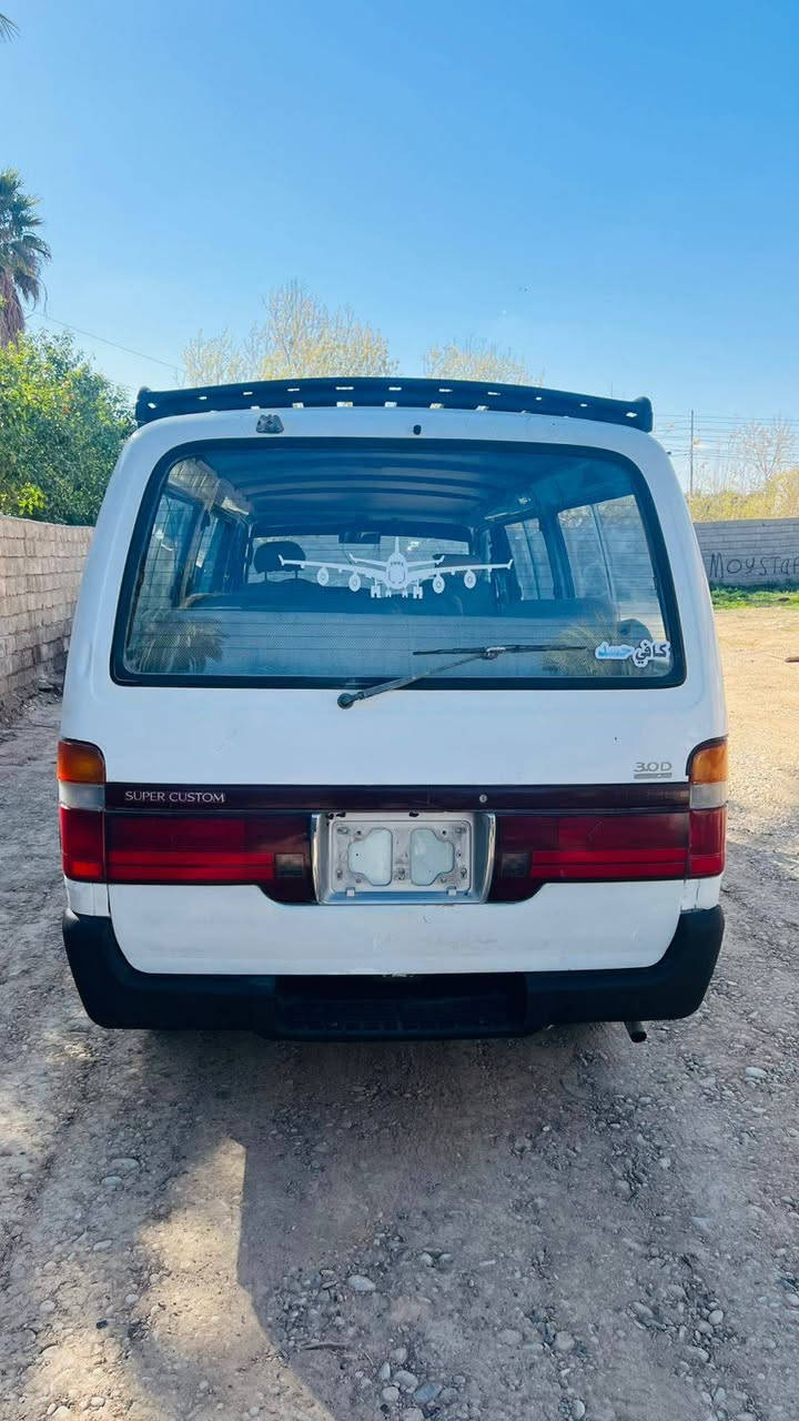 لبيع لبيع
هايسه بوز موديل 1996
سياره جاهزه ونضافه فول 
أرقام و سنويه 2031 
تخم تاير ياباني أصلي 
صدر أمامي خلفي بل جيس
كير ومكينه واكسل كفاله عامه 
ويل ياباني أصلي وكاله 
صاحبها يحول كبل 
هيئه ضريبه مصفره
***********
مكاني ديالى شهربان
