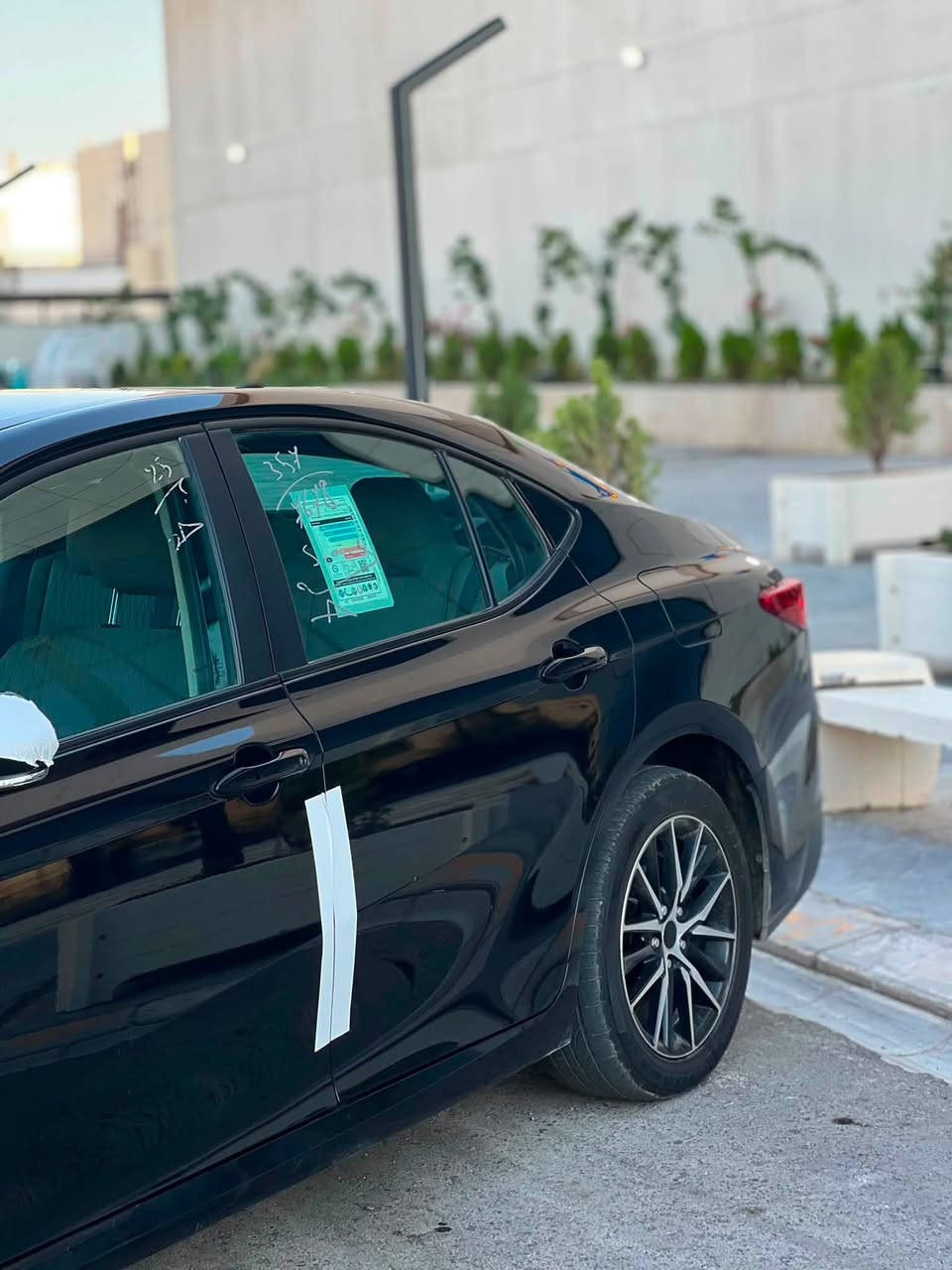 كامري موديل 2025 اسود LE
ماشي ٣٠   . الف 
تبريد وتدفئاه بل كشانه
صدر وتايرات جديد ✅ 
الون اسود سنويه لل٣٠ 
تحويل مباشر بسمي 
ضررها جاملق وربع البنيد 
رقم صلاح الدين 
العنوان 📍
مجمع بيتي تكريت 
السعر هاص 
الستفسار ***********
***********
