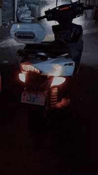 سلام عليكم شباب دراجه جي تي ار مقفوله كفاله كهربائيات كلها شغاله نظافه فول سعر850 مكاني بغداد *********** بيها كاميرا
