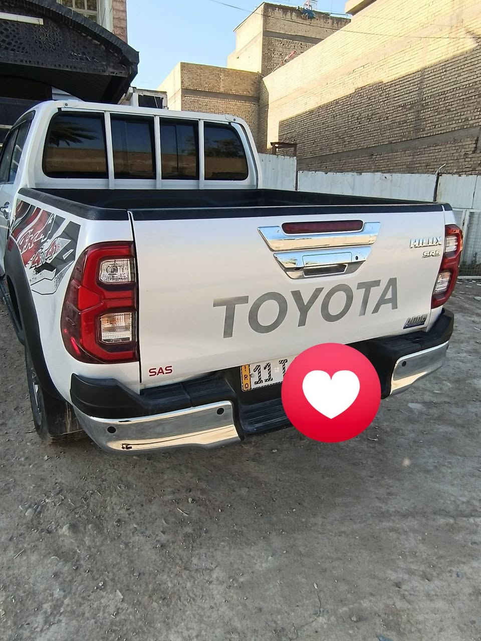 لالسلام عليكم هايلوكس TRD ٦سلندر فور ويل مكفوله كفاله عامه ساز موديل ٢٥ ماشيه ٣١ بعدها بل ضمان فول موصفات معروفه موصفات ساز سعر ٣٩٠ عنوان بغداد حي البتول مراوس جكساره ٢٢ ابو احمد ***********
