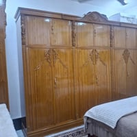 عندي غرفه اخشاب للبيع ام المسرح ما صار لي سته اشهر من ماخذها بعد جديده...