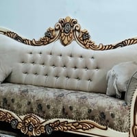 كنب ١٠ مقاعد • نضيف • قابل تفاوض