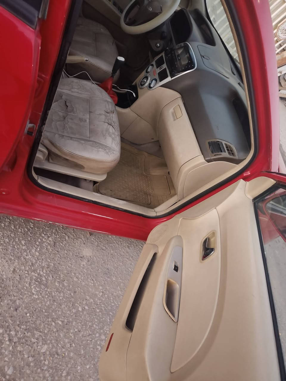 السلام عليكم شيري فلاوين كفاله عامه من كلشي كير مكينه جدد كهربأيات كلهه شغاله سياره بلاديه حداديه جديده باتري جديد ترايهه كلش حلو وناعمه دواخله جديده سياره مجهزهه من كلشي ب 45 وبيهه مجال ***********
***********
