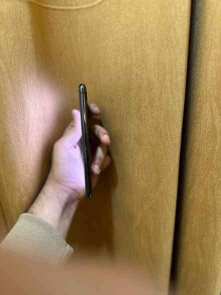 سلام عليكم
11pro max 
امريكي
بطاريه 80
نموذج m
جهاز مكفول من الشخط 
 السعر 375  وبي مجال بسيط  
ما متواجد فيس 
***********
