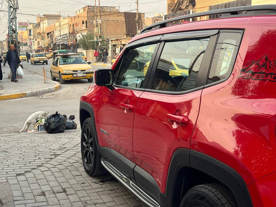 السلام  عليكم 
جيب  رنكيد   فئة  سبورت 
موديل السيارة  16  امريكي  
حادثها جاملغ بنيد  وباب خلفي عكس السايق  بدون  ارباك  
( صبغ فقط  رش فقط )
وبدون شواصي حتى نايلون الشركة مال شاصي موجود   
 السيارة مسويلها ادامة جديدة 
مبدل المكينة  والتبريد  
والصدر الامامي والخلفي  
الجامات امامي خلفي مبدلات جديد اصليات   
هزة ورقم جديد  اربيل  وباسمي   
تحكمات ستيرن  شاشة  
بجم كامل  زنون لايت  اكس وبلوجكتر واشاير ابيض 
كشنات مخمل نضافة السيارة  95 بالمية
مسويلها  بالجديد بوليش  ونانو  سيراميك  
مكان السيارة  بغداد الدورة 
عرضها ب113  وبيها  مجال  
للاستفسار  ***********
