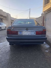 bmwموديل 90 سنوية خضرة رقم الماني 535  كير اوتو مكينة شرط كوبون بانزين...