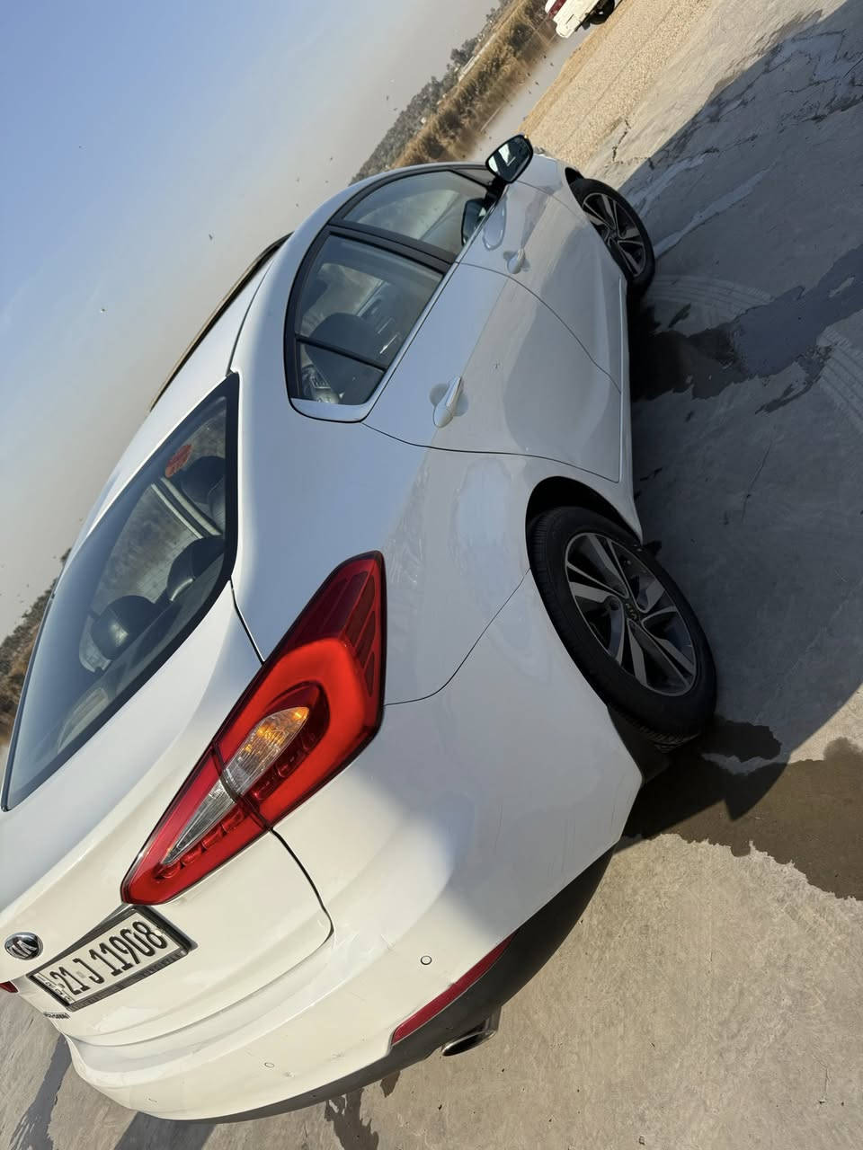 سلام عليكم سيراتو 2014 فول مواصفات  رقم جديد بسمي تريد تحويل تريد وكاله السعر 127 وبيه مجال حك الجية *********** الاتصال على الرقم
