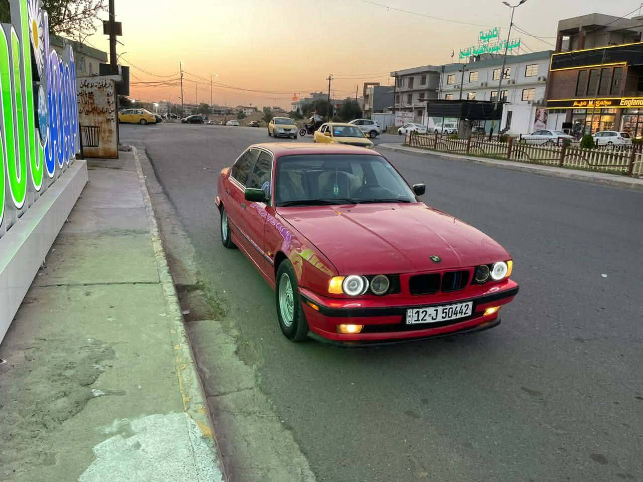 السلام عليكم
BMW
528
محرك صقر ٢٠٠٢
كير اوتو 
تبريد ثلج 
بلا ضرر 
مكينه كير تبريد شرط
طخم نضيف 
باتري جديد 
سنتر لوك 
كهربائية كلها شغله 
السعر 60وبي مجال


**إذا كنت صاحب هذا الإعلان وتريد حذفه لأي سبب، رجاءا أرسل رسالة إلى الدعم الفني**