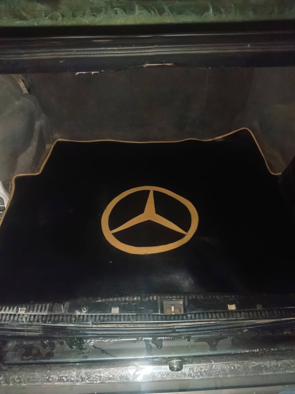دب 93 اسود كذاب
مكينه ثنين ونص كير مكينه فول 

تبريد شغال ثلج  دبل مروحه بلاديه

سلايت طكتين  

مري كهرباء متحرك 

كهربائيات مضبطه 

جام اربعه كهرباء 

سستم سماعات امامي خلفي 

بصمه قفل وفتح ودبل اشاره 

اناره عند فتح الابواب تنبيه ربط الحزام 

الدشبول كله شغال حته الساعه 

كشنات مخمل ملبسه جلد 

الصندوك نضيف ببطانته 

سبير نضيف 

دبلات دسكات كلهن نفض نفض

كيلو متر شغال الممشى 300.000 

هاند بريك شغال 

ABS شغال

لون الغرفه بيجي نضيفه 

ويل تفاحه 

شباك amg

بكلايتات كرستال 

صدر امامي خلفي قبل شهر مضبطه وعندي التصوير

قاعده وحده بيها تصليح ومضبوط ضمان

نصبه السياره تخبل شوفت عينك 

عليها منضومه زنون وبروجكتر شغال وشوته رياضي  

رقم شمالي وهزه جديده

 وهاي شوفت العين 180 روحه ورجعه

 ما شاء الله  

السعر 60 بيها مجال

للاتصال ***********‬‏ 

مكان السياره بغداد
