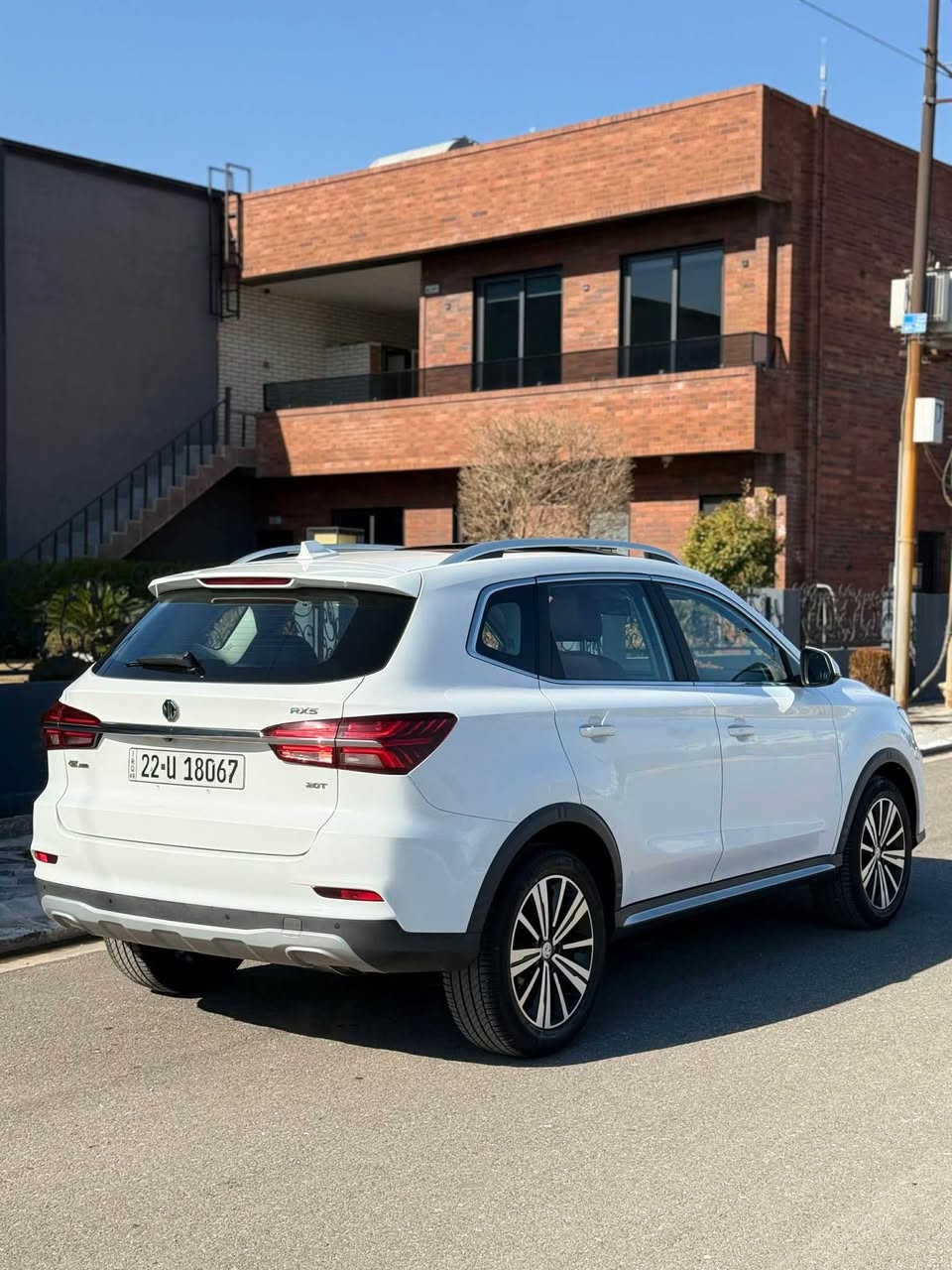 MG RX5 موديل  2021زمان شريكة
ئیم جی فول مواصفات.
مواصفات.مەکینە 15  تۆربۆ. 
 
بئ بؤياغ ده عامى بؤ ده عامى به شه رت 
پانۆراما..ناو سؤر بيلادي كوشين كارةبا 
.شاشەوکامێرا.بصمة.کوشین جلد
برێك بصمة.ئۆتۆ هۆڵد.بلوتوس.ويل كەپ.
حساس.تحدید سورعە.تەبرید لەمس.تبريد مركزي 
لایت زینۆن.لایت و بەگ لایت لید. دژە خلیسك ويل ١٩ ى . شوێن هەولێر
سعر 135 💵 /*********** ☎️
*********** أربيل, العراق
