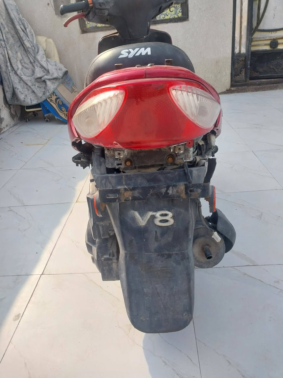 سلام عليكم دراجه للبيع اعتقد اسمه سيام كوري دراجه مشاء الله نضيفه ومحرك مكفول كامله من كلشي نكره سلف كهربائية كله شغاله  سعر 250 وبيه مجال شراي راسلني او تصل عليه مكاني ابو الخصيب ***********
