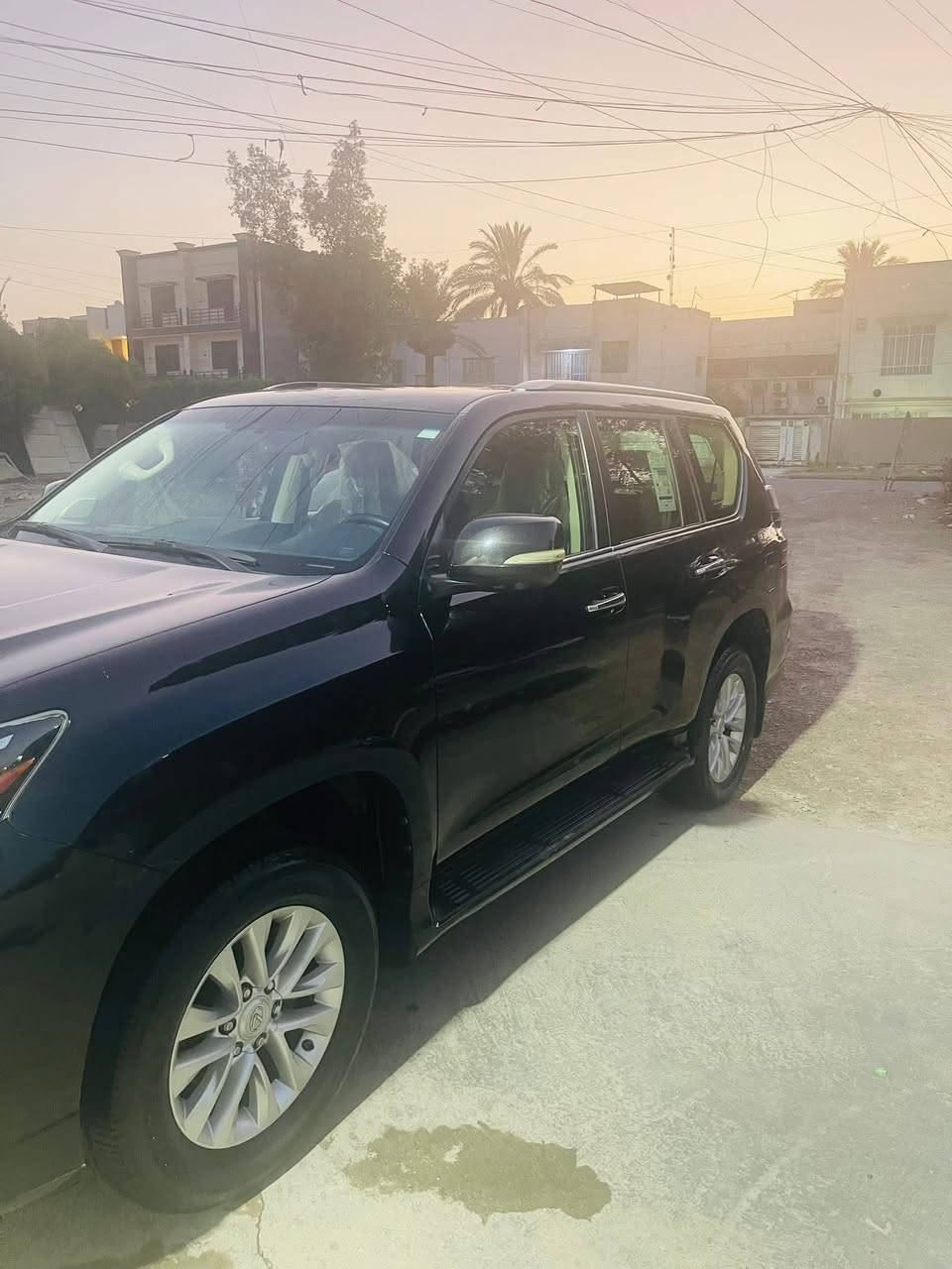 لكزز برادو gx460 موديل 2020 رقم بغداد سياره مكفوله ماشيه 100 الف سياره فول مواصفات هذا رقم ***********
