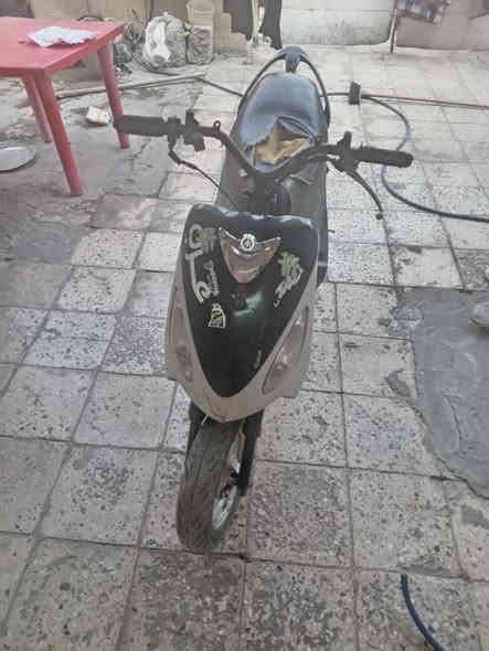 السلام عليكم دراجه.ماكس منغولي للبيع السعر ٢٠٠ كلچ امامي رياضي اصلي دبل خلفي اصلي صلنصه اف ام نقصهه چبنه الي وره الملف دراجه شغاله شلعه ومعدل مكاني بياع  تقاطع درويش ***********
