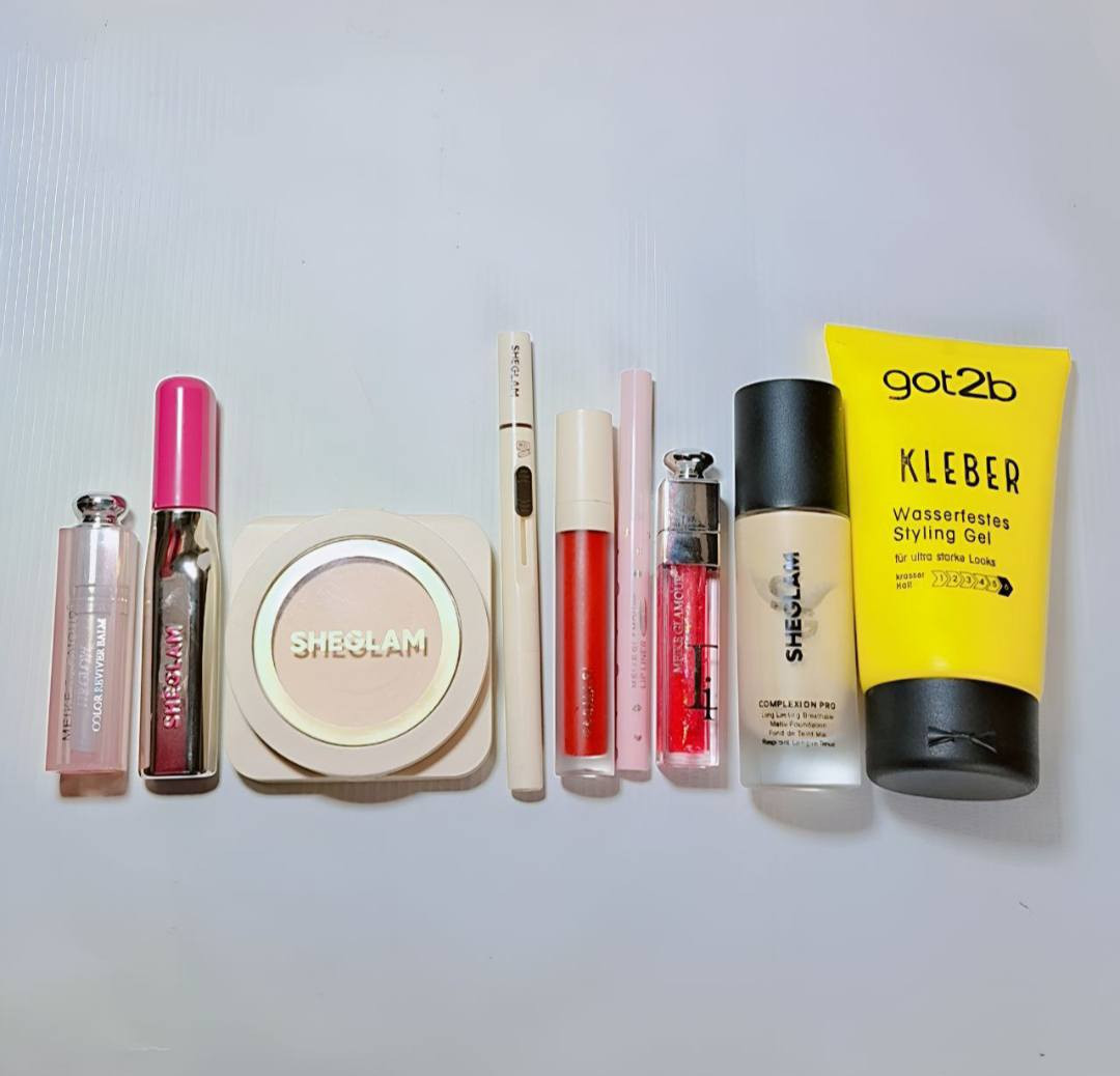 #Flora_Store_No1
عرض شيگلام للبنات  🤏🏻 ୨୧⠀🎀⠀♪⠀｡⠀شمنتضرة !! هل عرض يخليج تشكين شك 🌝 🫦
♡ فاونديشن SHEGLAM برو مات من شيكلام تغطيتة عالية وخفيف ع البشرة ✨
♡ باودر شيكلام الاصلي خفيف على البشرة وثابت لمدة ١٦ ساعـة يثبت الأساس وضد الماء والتعرق .
♡ جل حاجب جو توبي الحجم الكبير يثبت الحاجب لفترة طويلة
♡ حمرة فارمسي درجة 06 اللون الأحمر 
خطييييير هل لووون 😭 أو تتختارين لون ثاني
♡ كلوس رير بيوتي الخورافي شفاف 
ملمع ومرطب للشفة.. 
♡ لب لاينر لون جوزي المادة كريمية تجنن 
من مايك جلامور. 
♡ حمرة ستك مرطبة وموردة للشفة 
رهيبة وعطرها يموووت 🙂‍↔️
♡ گلوس بلون وردي من مايك يرطب ويلمع
وينطي لون خفيف.
♡ مسكارة شيكلام تطول الرموش وضد الماء 
♡ قلم حاجب شيگلام لون بني مع فرشة.

سعر العرض بعد الخصم  :  33 د.ع 
التوصيل لـبغداد 4 وللـمحافظات 6


**إذا كنت صاحب هذا الإعلان وتريد حذفه لأي سبب، رجاءا أرسل رسالة إلى الدعم الفني**